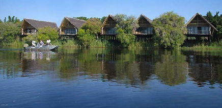 NAMIBIA: CHOBE WATER VILLAS 4*  CAPRIVI/CHOBE RIVER